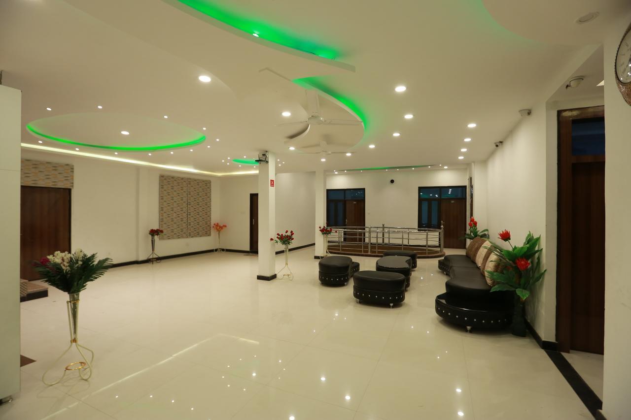 Oyo 8837 Hotel Surya Galaxy Kanpur Luaran gambar