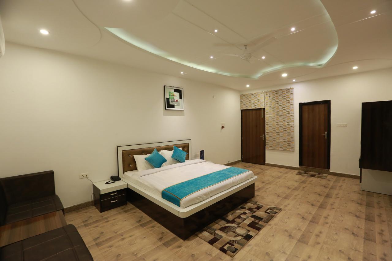 Oyo 8837 Hotel Surya Galaxy Kanpur Luaran gambar