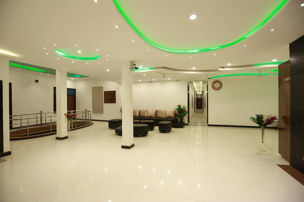 Oyo 8837 Hotel Surya Galaxy Kanpur Luaran gambar