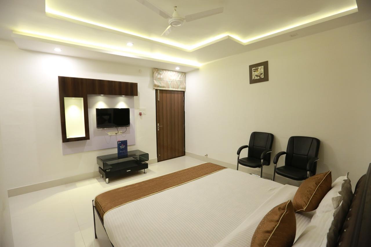 Oyo 8837 Hotel Surya Galaxy Kanpur Luaran gambar
