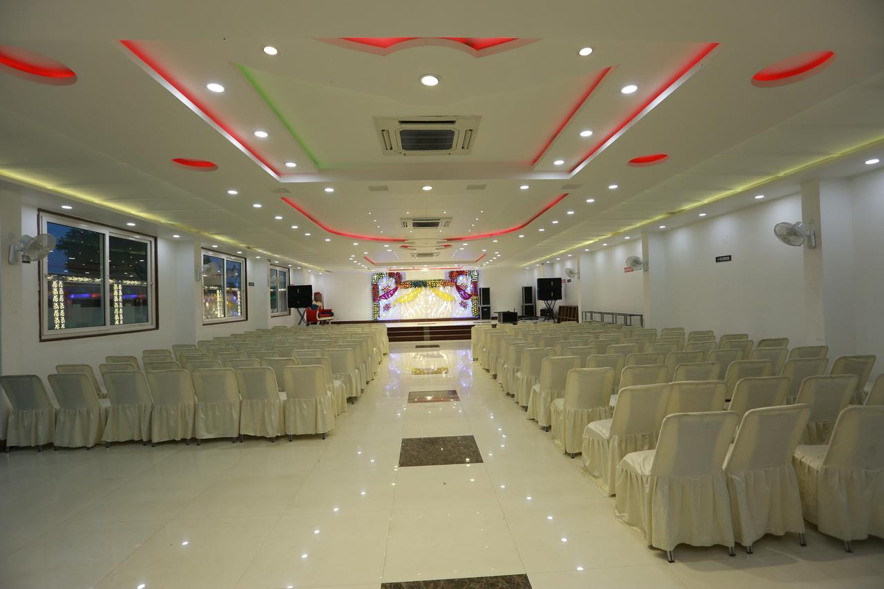 Oyo 8837 Hotel Surya Galaxy Kanpur Luaran gambar