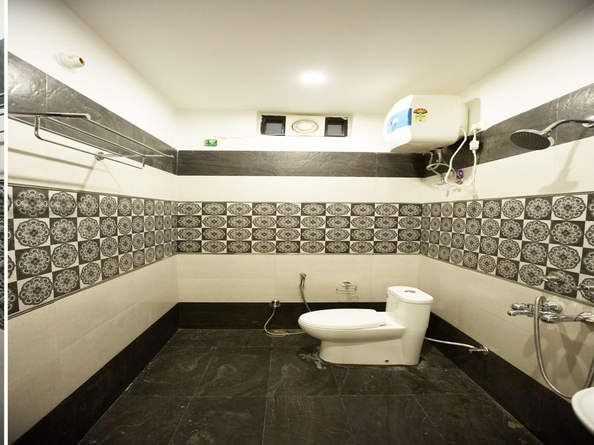 Oyo 8837 Hotel Surya Galaxy Kanpur Luaran gambar