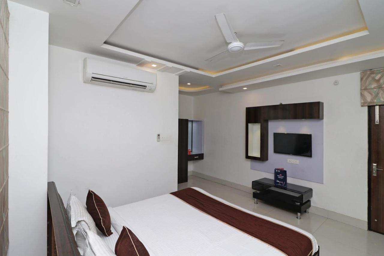 Oyo 8837 Hotel Surya Galaxy Kanpur Luaran gambar