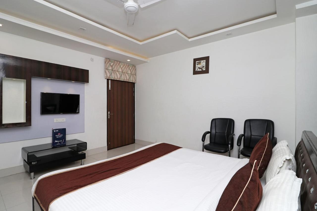 Oyo 8837 Hotel Surya Galaxy Kanpur Luaran gambar