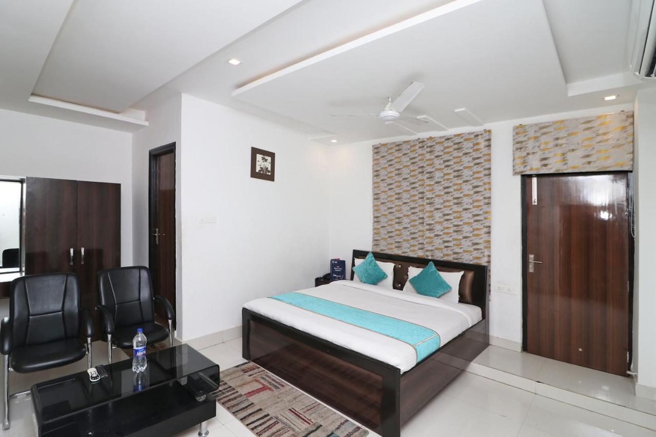 Oyo 8837 Hotel Surya Galaxy Kanpur Luaran gambar